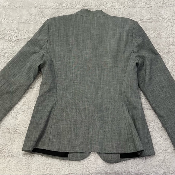 Zara Basic Suit - Picture 3 of 14